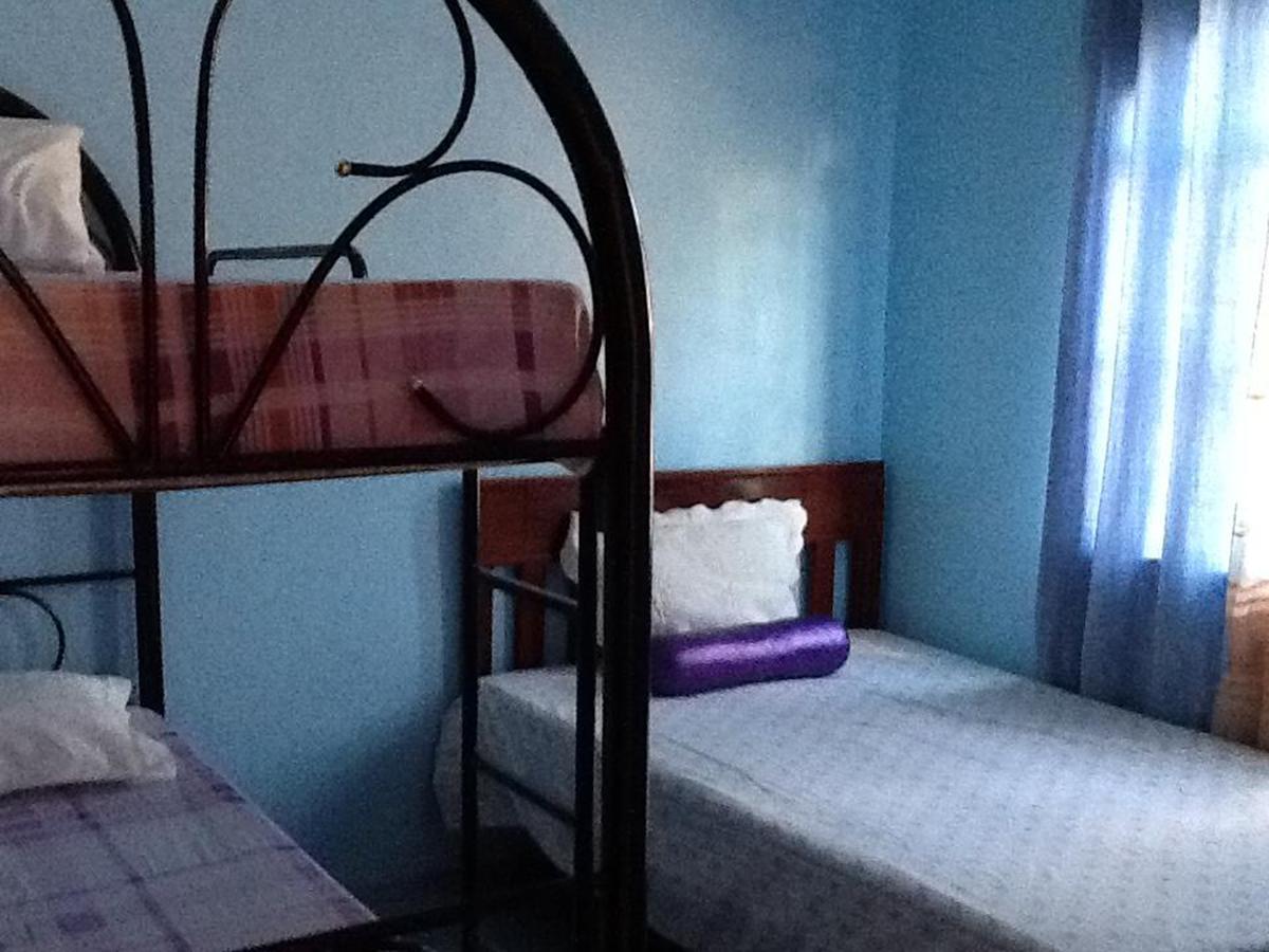 Bognot Lodge : Alvin Bognot Mt Pinatubo Guesthouse And Tours Santa Juliana Room photo